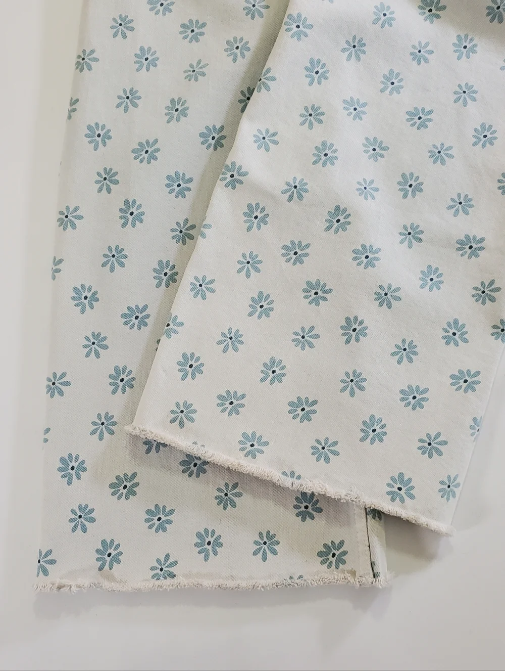 🟢7653 * Zara Marine Straight Leg Floral Daisy Print Jeans Light Wash Size 2 - Picture 8 of 12